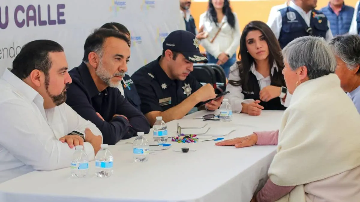 Fernando Flores cumple con más obras y acciones para Metepec