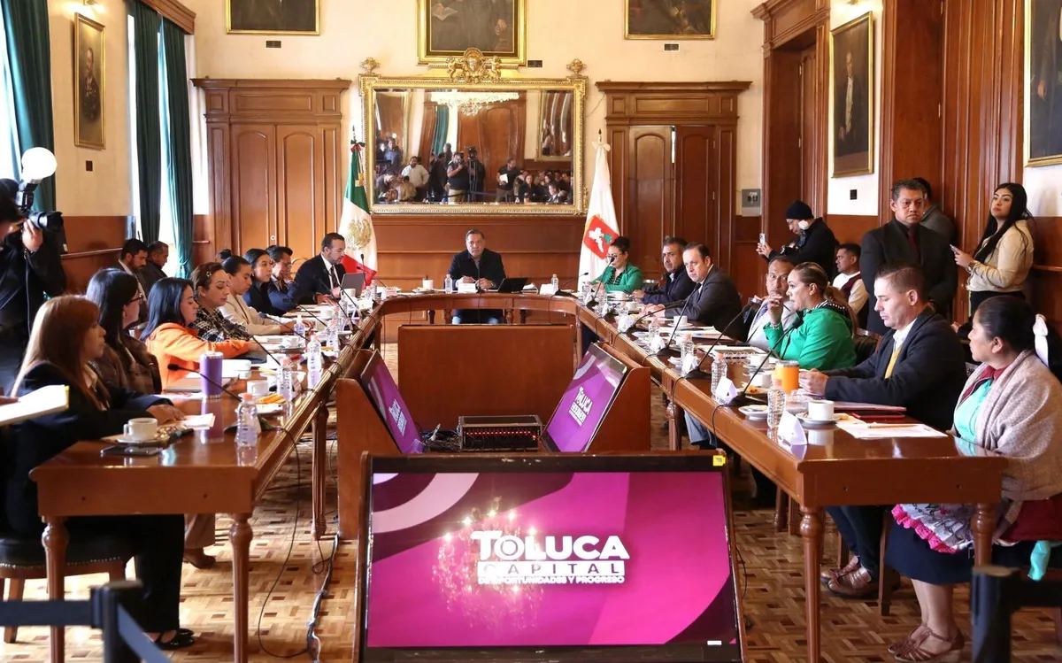La nueva administración municipal de Toluca anunció el regreso a la regulación de las fiestas patronales.