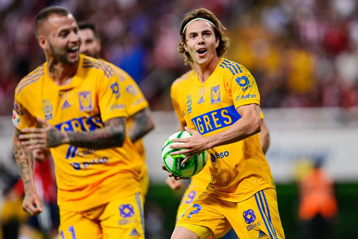 Tigres se mete el top de ganadores, consigue la octava tras vencer a Chivas