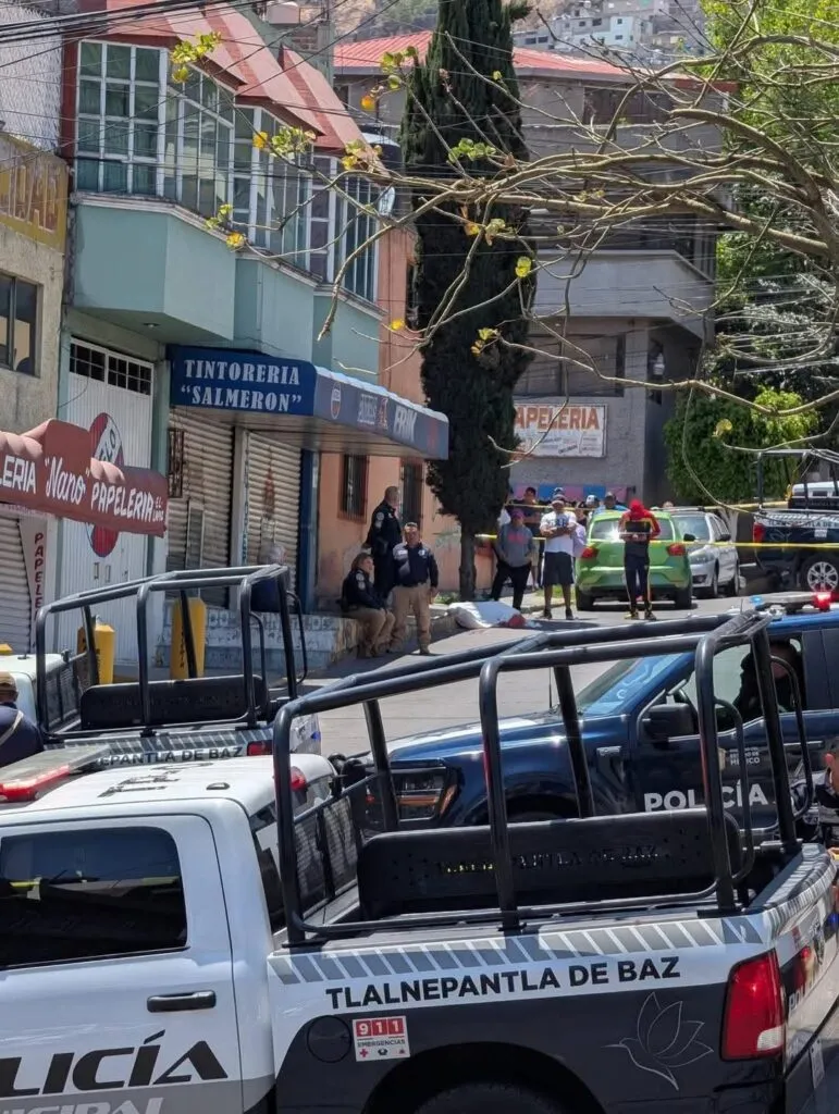 Joven pierde la vida y su padre resulta herido tras ataque en Tlalnepantla