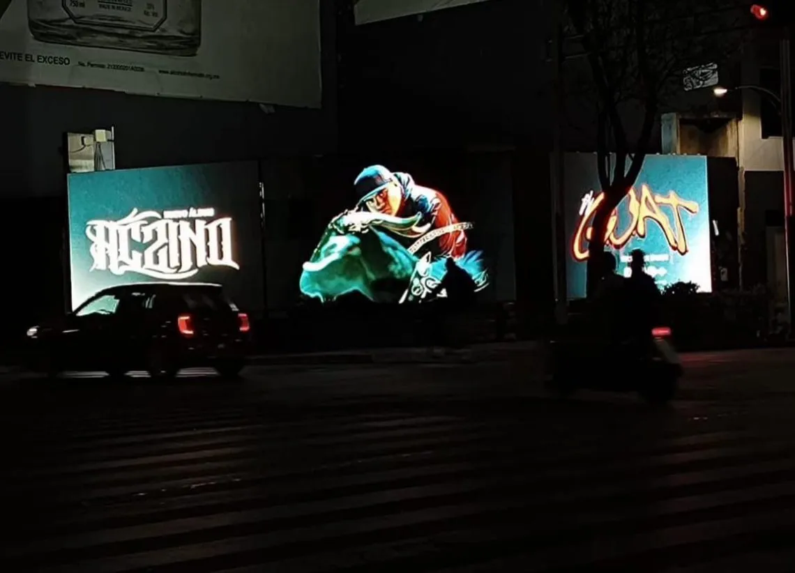 Aczino, originario de Neza, quiere conquistar el panorama musical