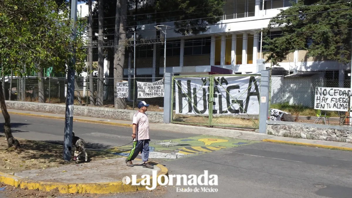 #Potrogate Exigen destitución de directora y consejeros alumnos de Humanidades UAEMéx