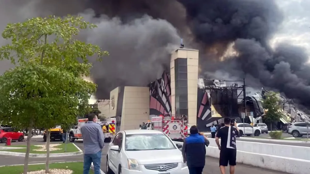 Incendio en Casino Royal Yak en Culiacán