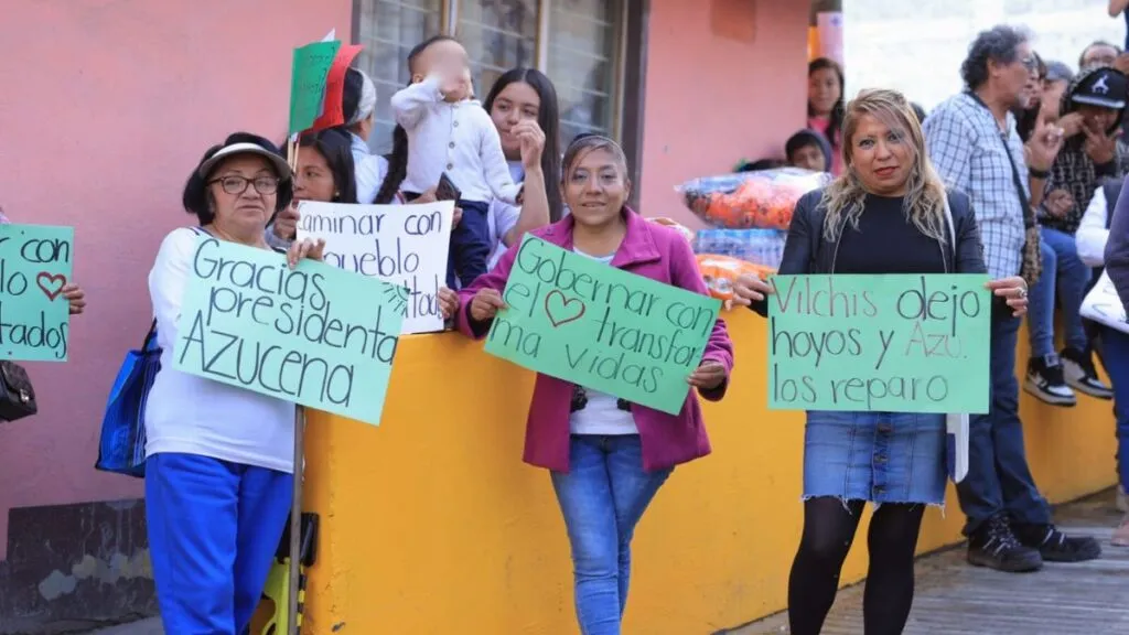 Azucena Cisneros tapa los hoyos que dejó Vilchis: Colonos