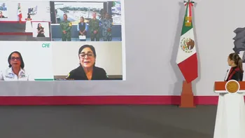 Personal de la Secretaría de Marina participa en acciones preventivas y de auxilio ante las lluvias provocadas por el huracán Simón.
