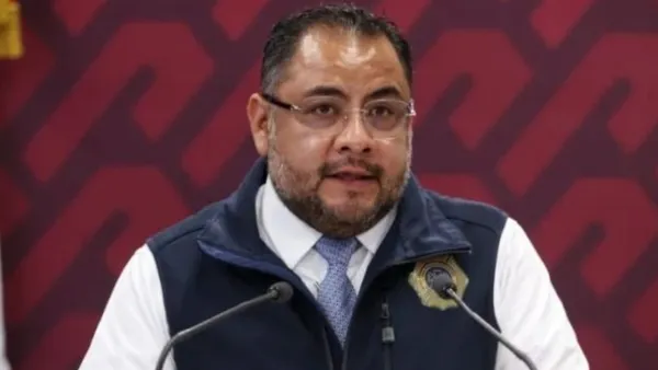Respecto a la reforma electoral, Sheinbaum dijo que se realizarán encuestas.