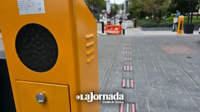 Toluca: Comienzan pruebas de operación de los "cruces peatonales inteligentes"