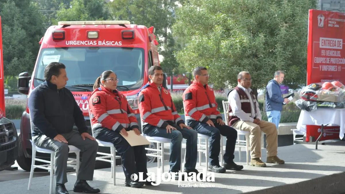Juan Maccise, fortalece a Protección Civil y Bomberos de Toluca con nuevos recursos