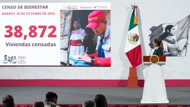 Eduardo Clark anuncia acuerdo para reducir azúcar en refrescos en México.