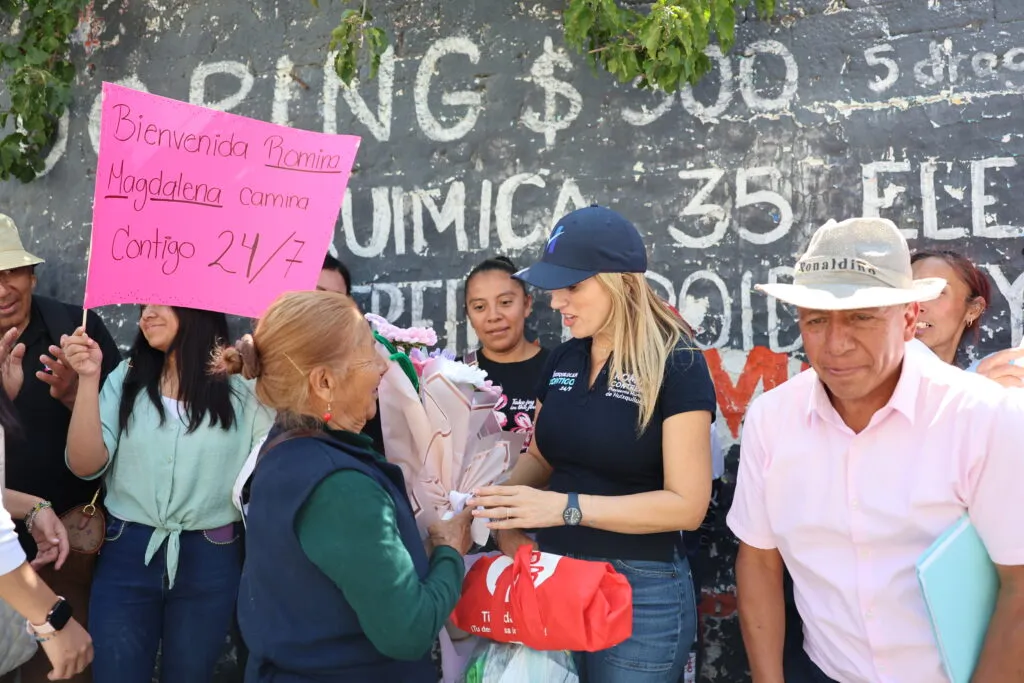 Atienden más de 90 peticiones de servicios públicos con “Huixquilucan contigo 24/7” en Magdalena Chichicaspa