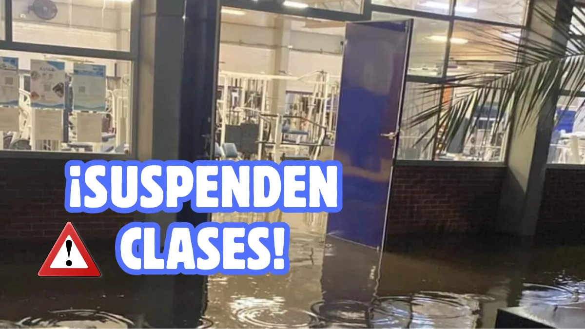 Fuertes lluvias dejan sin clases a la FES Aragón.
