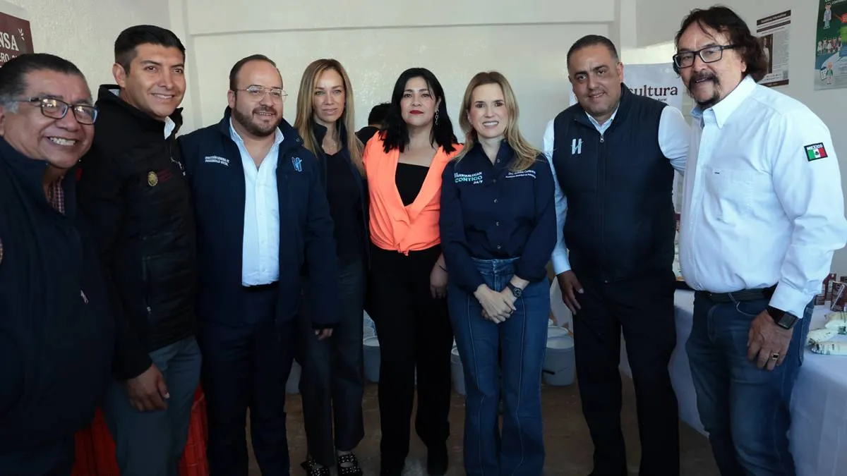 Huixquilucan inaugura dos lecherías para el Bienestar