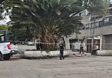 Movilización en Ecatepec tras detonación de arma de fuego contra empleada en vía publica