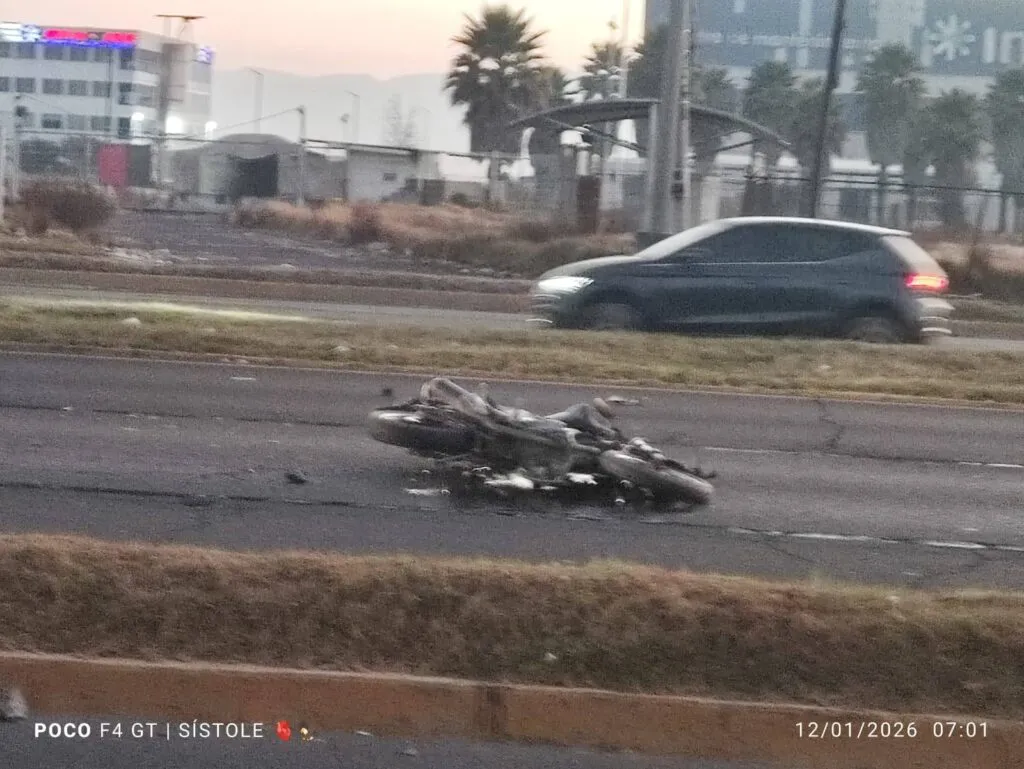 [VIDEO] Reportan accidente de motociclista en el Boulevard Aeropuerto, en Toluca