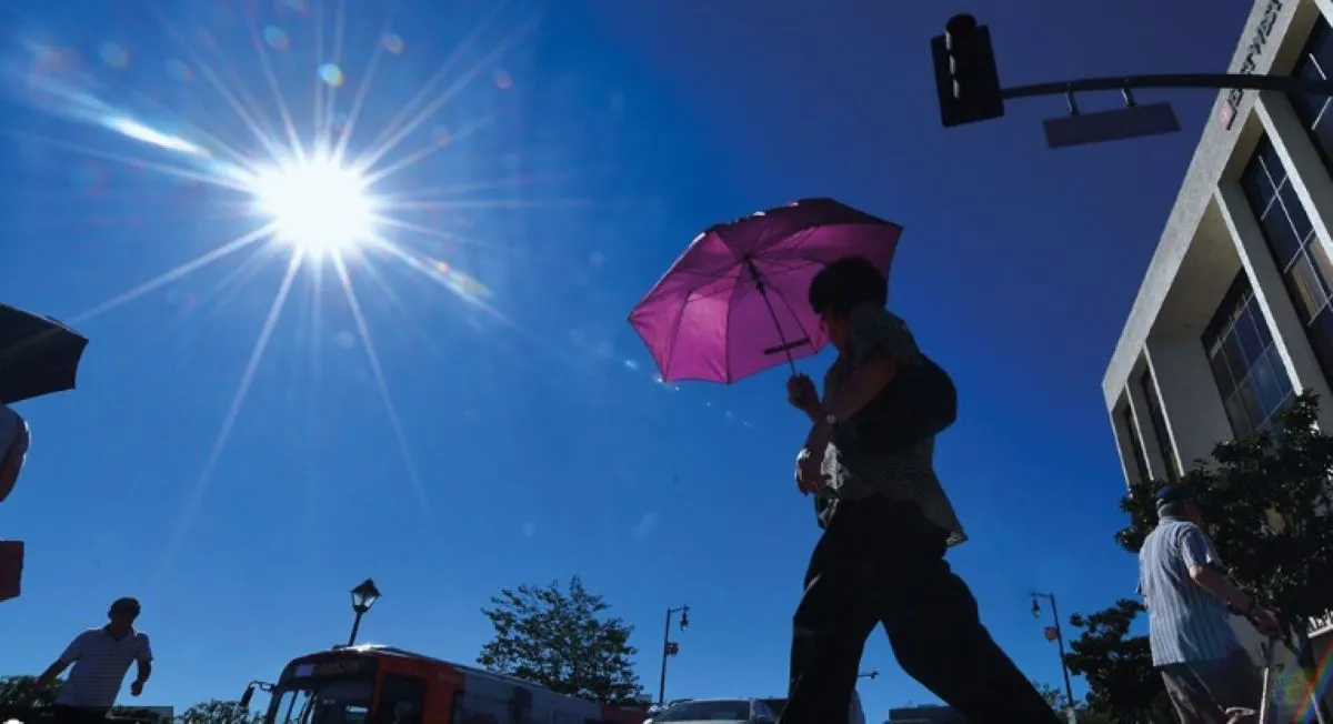 El Estado de México está que arde y es que la temperatura en la entidad, según el Servicio Meteorológico Nacional (SMN) oscilará de 32 a 38 grados centígrados. Foto: La Jornada