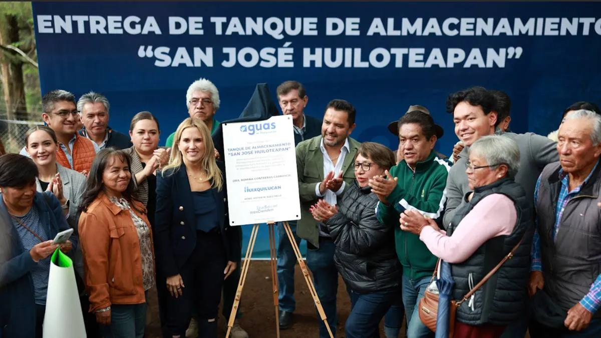 Romina Contreras entrega tanque de almacenamiento de agua en Huiloteapan en Huixquilucan  