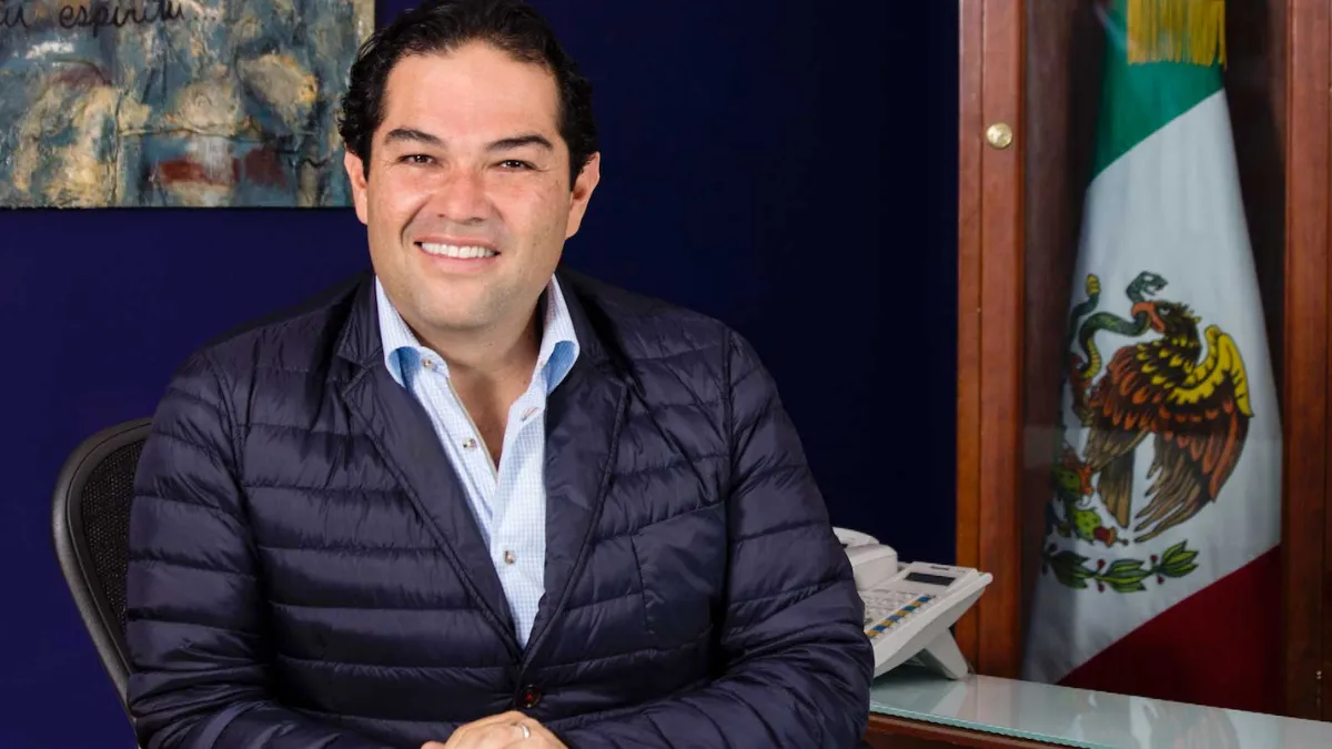 Enrique Vargas manda advertencia a oposición en Metepec