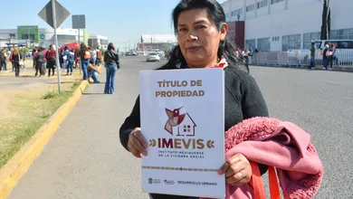 Invitan a mexiquenses a acudir al IMEVIS para avanzar en su título de propiedad.