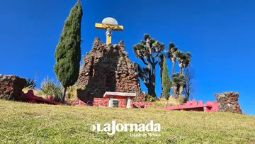 El Mirador Infinito: El Cerro de Santiago Tlacotepec