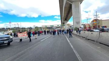 Pobladores de Ocoyoacac cierran la México-Toluca