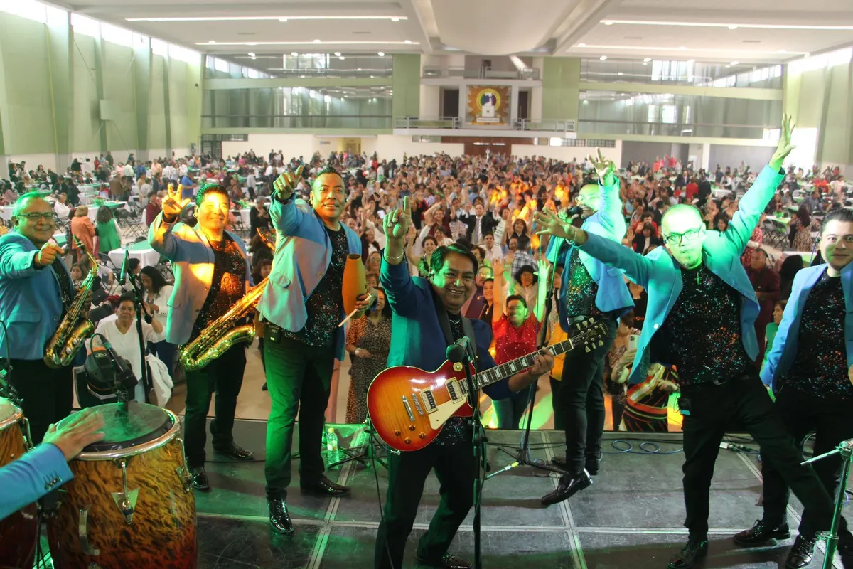 Sindicato de Maestros del Edomex rinde homenaje a docentes jubilados