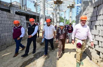 Delfina Gómez supervisa avances de la Línea III del Mexicable en Naucalpan