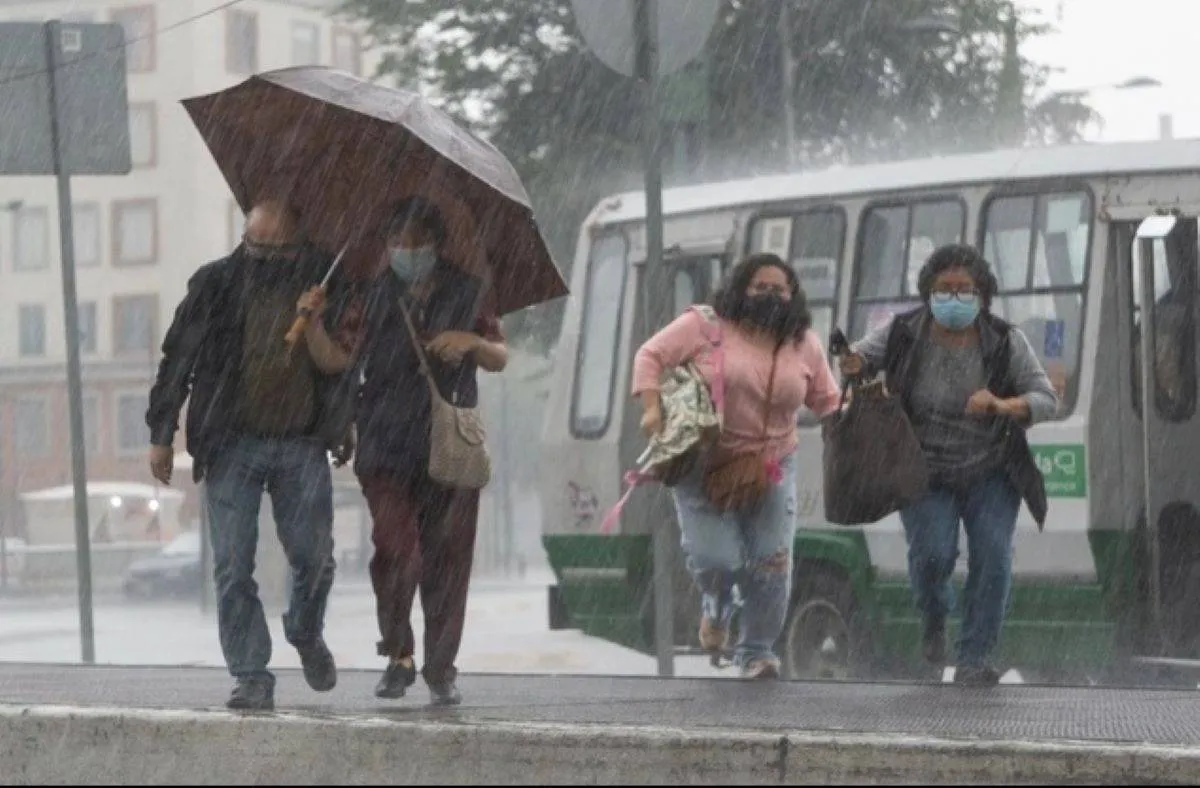 El Servicio Meteorológico de la Comisión Nacional del Agua (Conagua) informó que el potencial del Ciclón Tropical «Uno» se intensificarán y que podría convertirse en la Tormenta Alberto. Foto: La Jornada
