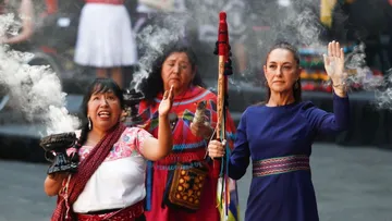 Sheinbaum presenta decálogo de acciones en favor de las mujeres