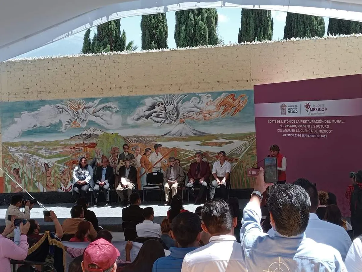 Entrega Delfina Gómez restauración de mural en Ayapango