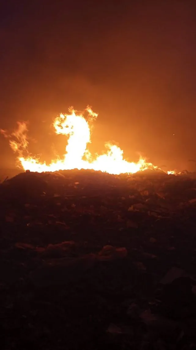 Por más de cinco horas bomberos en Nezahualcóyotl sofocaron dos incendios