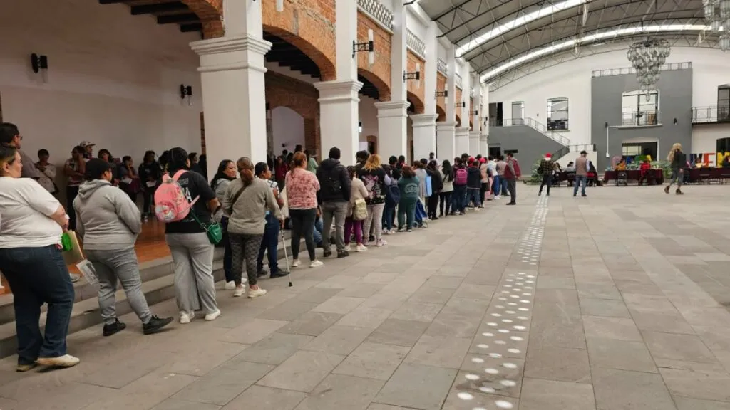 Gobierno de Cuautitlán entrega más de 2 mil Despensas Humanistas a familias vulnerables