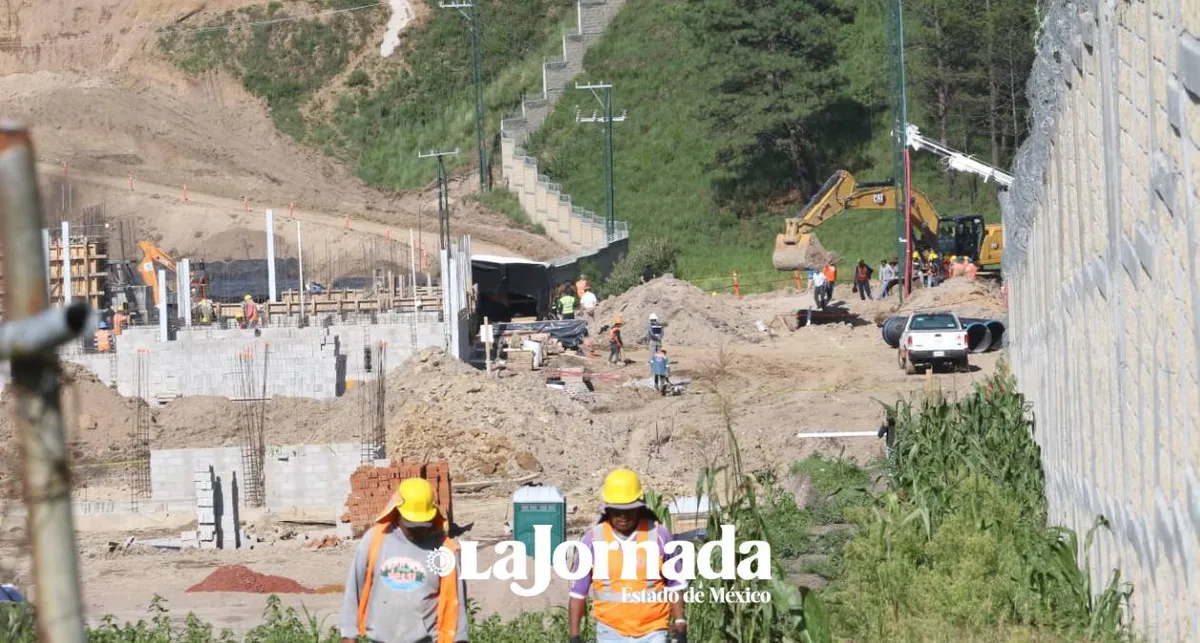 Almoloya de Juárez: Reportan estables a sobrevivientes del derrumbe