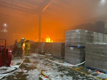 Incendio en Lerma moviliza a cuerpos de emergencia durante la madrugada [VIDEO]