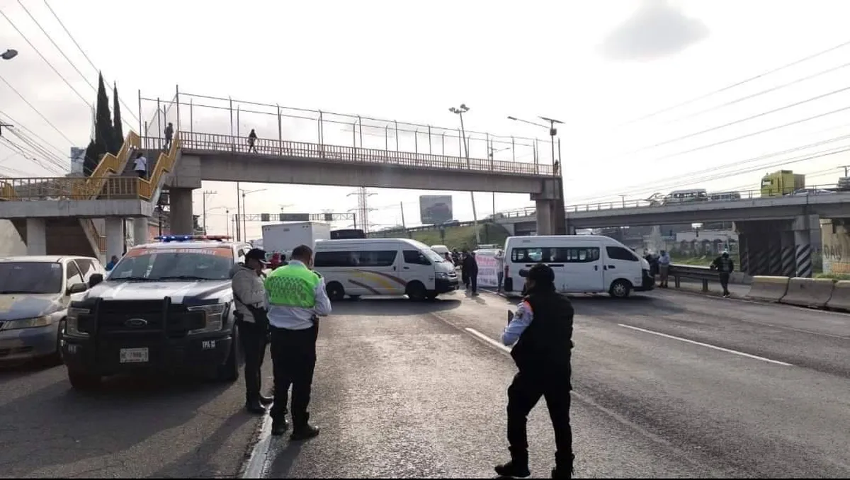 [VIDEO] Realizan bloqueo en la México-Pachuca a la altura de Ecatepec