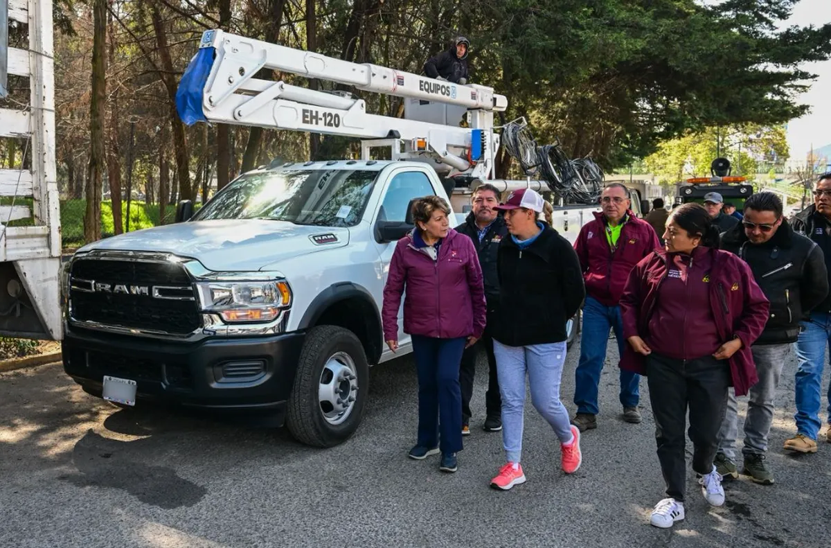 Delfina Gómez encabeza limpieza en Ciudad Universitaria