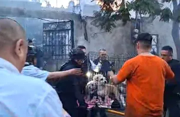 Incendio en casa de Nezahualcóyotl deja un hombre quemado y una niña intoxicada