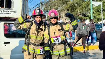 El evento busca fomentar la actividad física y beneficiar al Heroico Cuerpo de Bomberos de Toluca.