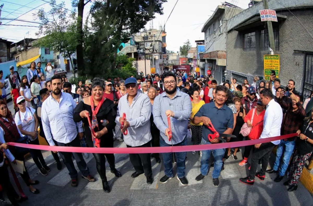 Entrega alcalde Isaac Montoya avance de obra de la rehabilitación de la Avenida Minas Palacio