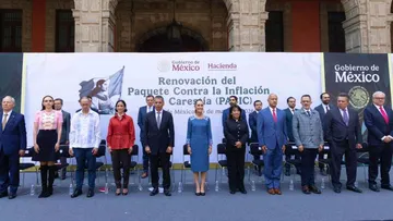 Gobierno y 32 empresas renuevan acuerdo para mantener en 910 pesos la canasta básica