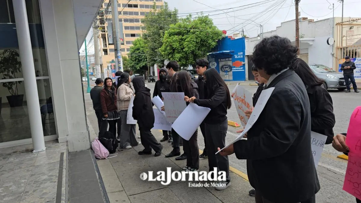 Estudiantes denuncian irregularidades en Univer Milenium Campus Ciencias de la Salud, Toluca