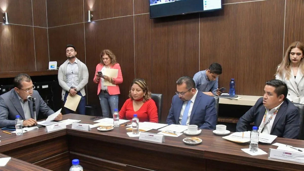 Fiscalía plantea ajustes a iniciativas en robo a mobiliario urbano y usurpación de funciones