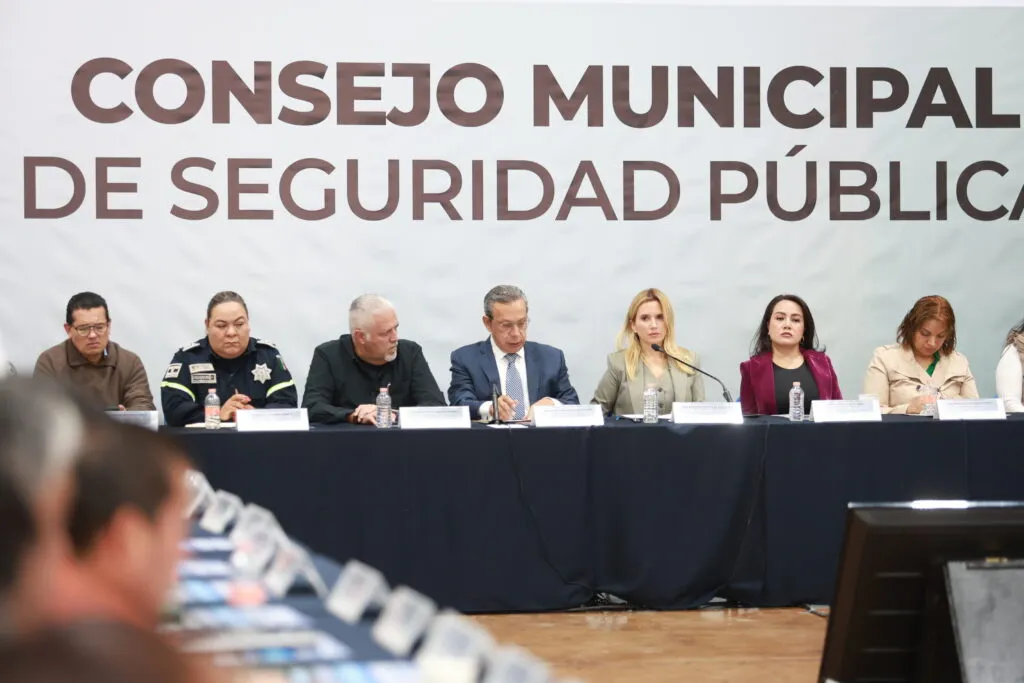 Reconocen a Huixquilucan por avances en implementación de la justicia cívica