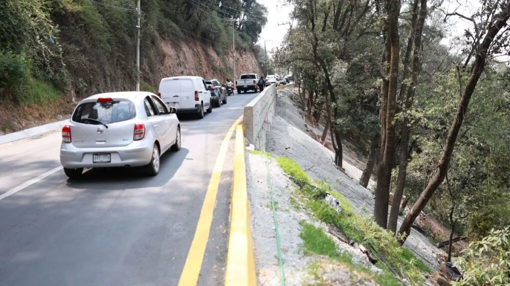 Huixquilucan inaugura rehabilitación de la avenida Zacamulpa Sur