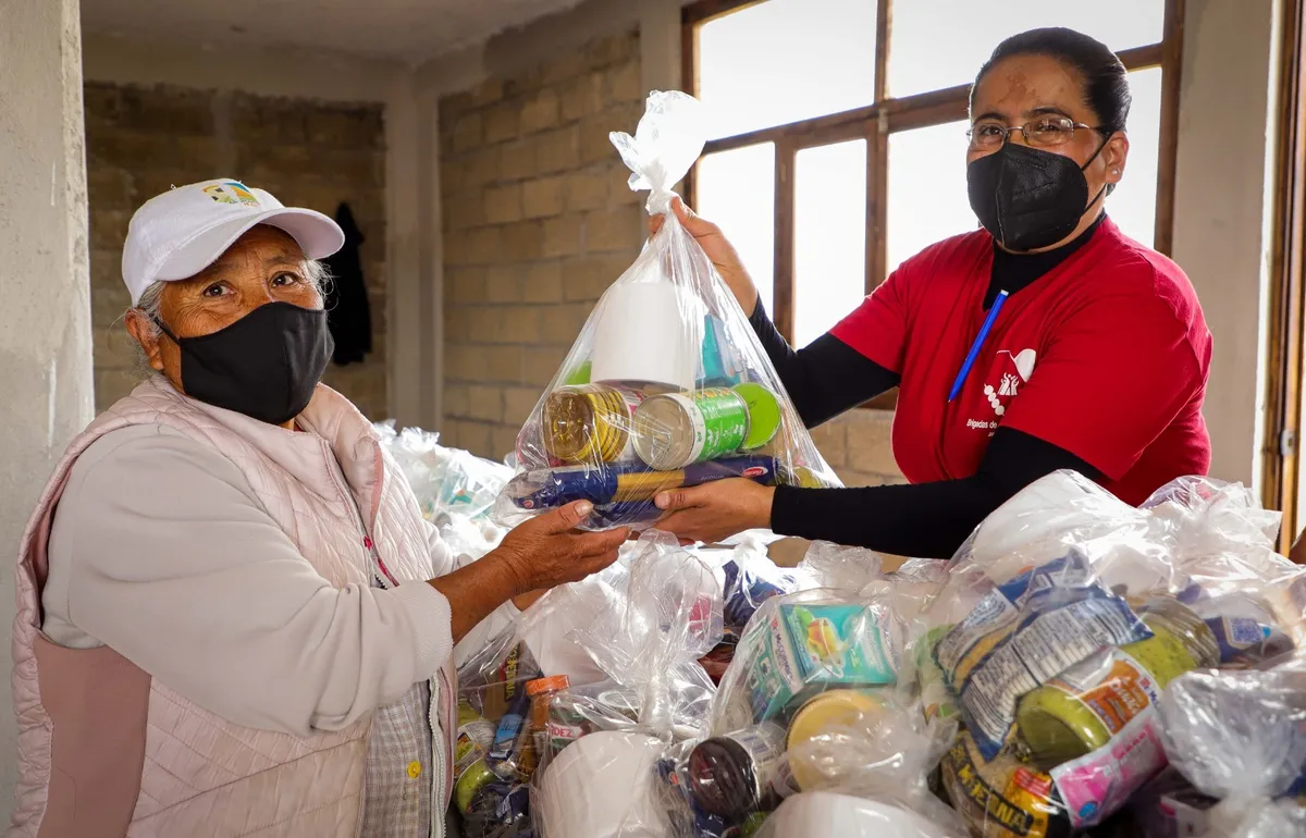 Continúa la campaña de donación de alimentos para personas de escasos ...
