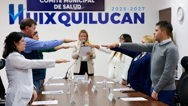 Romina Contreras instaló y tomó protesta a los integrantes de tres comités municipales