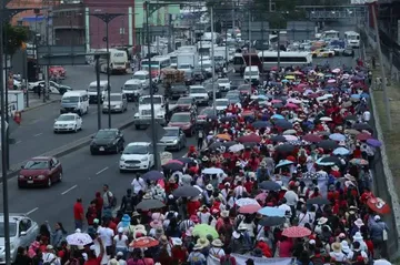 La Coordinadora Nacional de Trabajadores de la Educación (CNTE) realiza bloqueos de vialidades en al menos cuatro puntos de la Ciudad de México. Fotos: La Jornada.