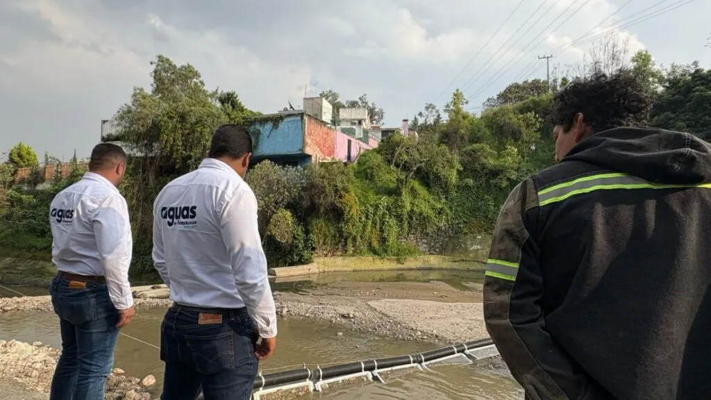 Huixquilucan instala redes retenedoras de basura en la presa “El Capulín”