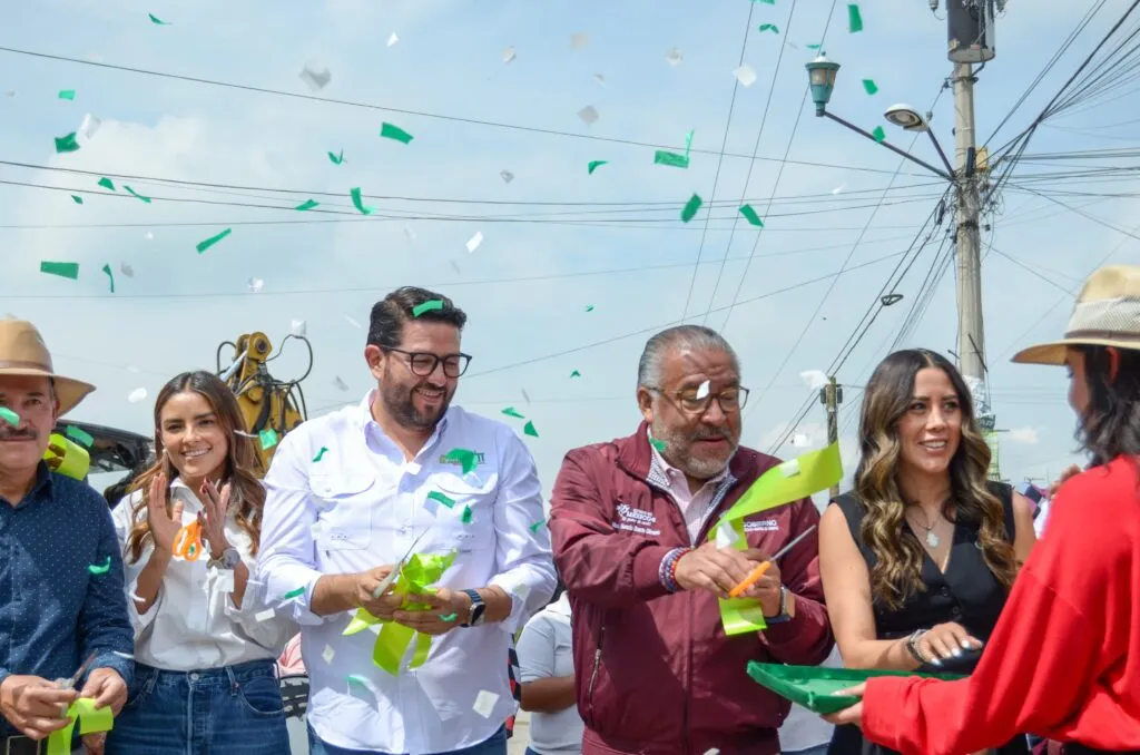 Horacio Duarte y Adolfo Solís ponen en marcha rehabilitación urbana de Colinas del Sol