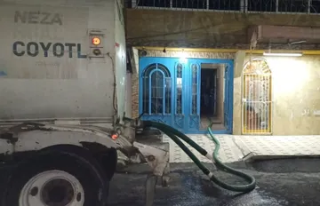 Denuncian reparto nocturno e insuficiente de pipas de agua en el norte de Nezahualcóyotl