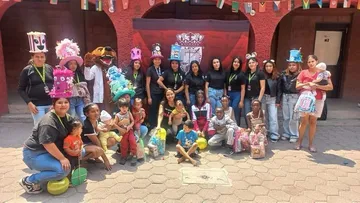 Apapachan a niños alojados en la Casa del Migrante en Ecatepec